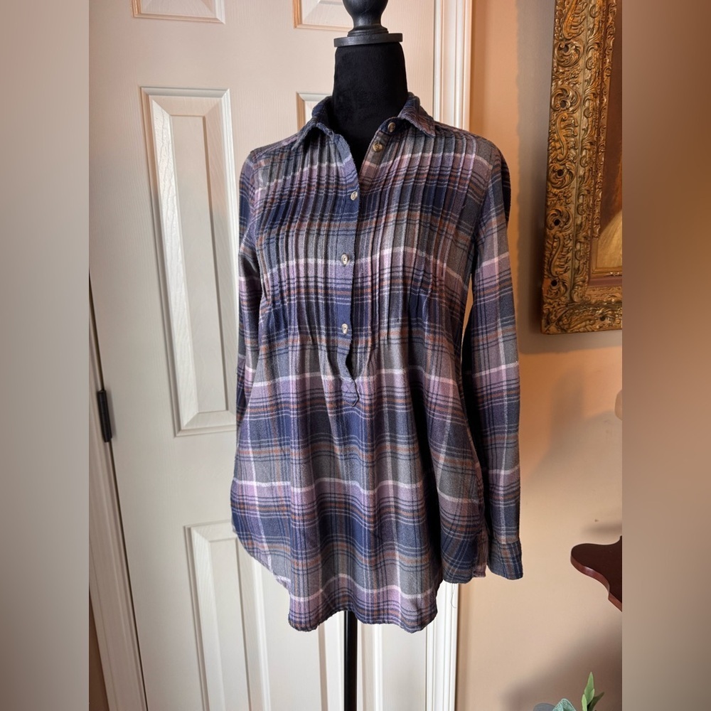 American Eagle Outfitters Aww-mazingly Soft Flannal Plaid Shirt size X-small